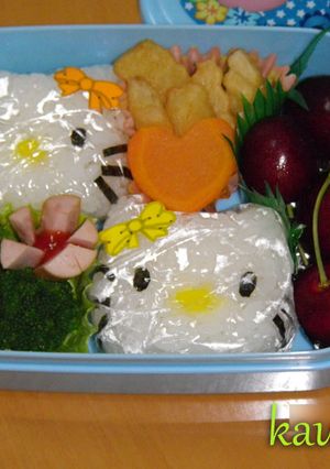 簡単キャラ弁！ハローキティおにぎり-レシピのメイン写真