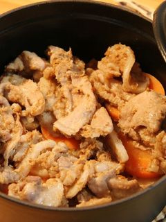 STAUBで*豚とレンコンの蒸し焼き-レシピのメイン写真
