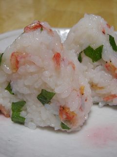 大葉と桜海老のおにぎり-レシピのメイン写真