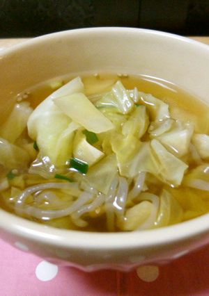 たっぷりキャベツのごまごまスープ-レシピのメイン写真