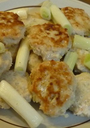 梅ダレで食べる和風鶏バーグ-レシピのメイン写真