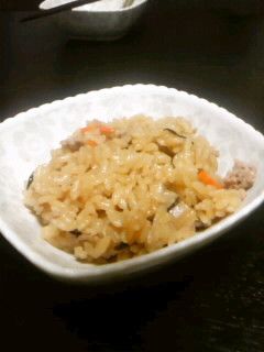 ひき肉とごぼうの炊き込みご飯-レシピのメイン写真