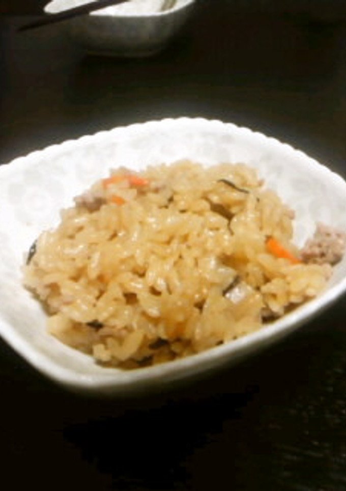 ひき肉とごぼうの炊き込みご飯-レシピのメイン写真