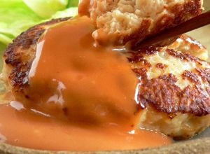 ふんわり〰♫チーズ風味のチキンハンバーグ-レシピのメイン写真