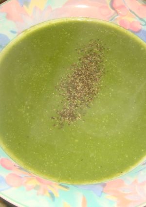 緑の野菜と豆乳の滑らかヘルシースープ♪-レシピのメイン写真