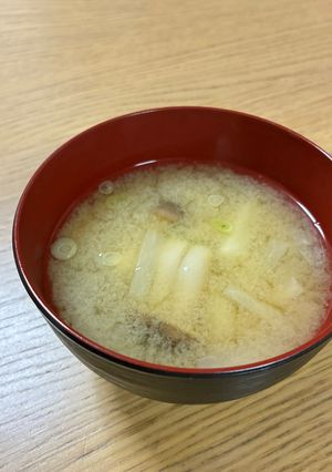 大根としめじのみそ汁-レシピのメイン写真