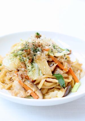 簡単【Bistro焼きうどん(ソース)】-レシピのメイン写真
