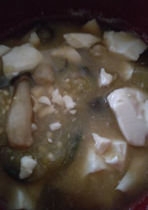 しめじとナスと豆腐の味噌汁-レシピのメイン写真