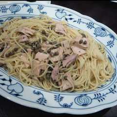 รูปของ ケッパー・アンチョビ・ツナパスタ