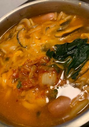チゲうどん！簡単材料入れて煮るだけ-レシピのメイン写真