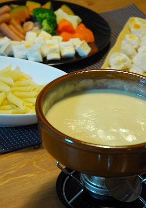 子供も喜ぶ♪簡単チーズフォンデュ☆-レシピのメイン写真