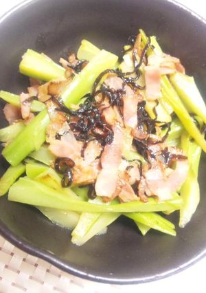 *ブロッコリーの茎の塩昆布炒め*-レシピのメイン写真