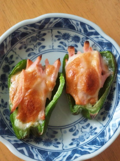 ピーマンカップで何でもチーズ焼き♪-レシピのメイン写真