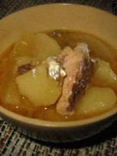 だいこんとサバ缶で味噌汁-レシピのメイン写真