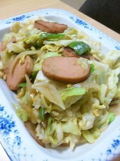 キャベツと魚肉ソーセージのソース炒め-レシピのメイン写真