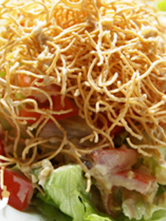 パリパリ!皿うどんのシーザーサラダ-レシピのメイン写真
