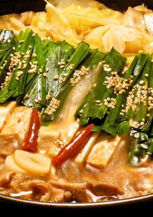 ★博多名物★あっさり醤油味のモツ鍋♪-レシピのメイン写真