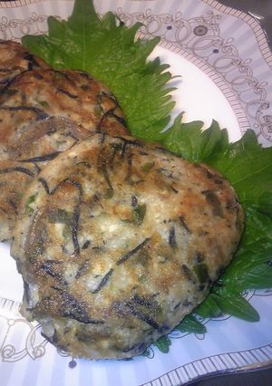 ふわふわ豆腐バーグ〜煮物が余ったらトライ-レシピのメイン写真