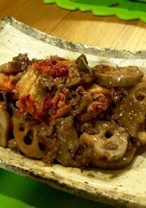 牛薄切り肉とれんこんの甘辛キムチ炒め-レシピのメイン写真