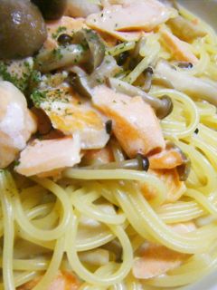 鮭とキノコのクリームパスタ-レシピのメイン写真