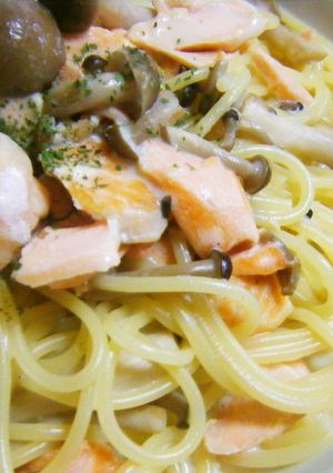 鮭とキノコのクリームパスタ-レシピのメイン写真