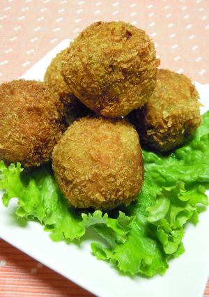 かぼちゃの煮物でリメイクかぼちゃコロッケ-レシピのメイン写真