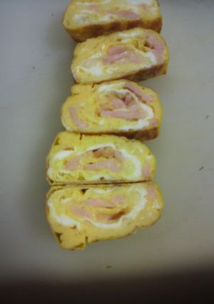 お弁当にハムチーズ卵焼き◎◎-レシピのメイン写真