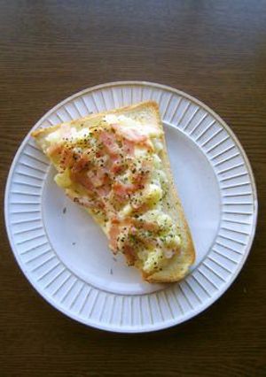お食事トースト☆じゃが＋ベーコン＋マヨ-レシピのメイン写真