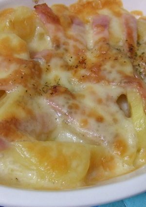 ☆じゃがいもとベーコンのチーズ焼き☆-レシピのメイン写真