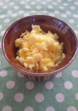 ●離乳食 後期●万能♡レンジde炒り卵-レシピのメイン写真