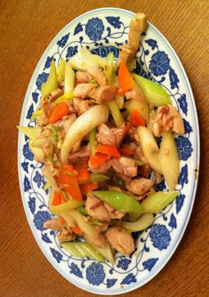 香港ママ直伝！鶏とセロリの炒め物-レシピのメイン写真