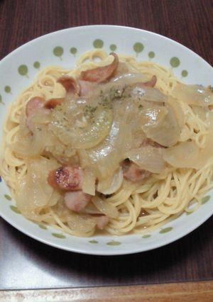 あっさり玉ねぎとウィンナーのパスタ-レシピのメイン写真
