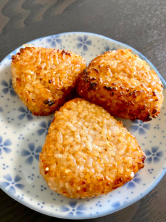材料3つ!ずぼら焼きおにぎり-レシピのメイン写真