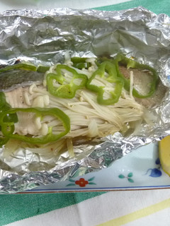 フライパンで作る鮭のホイル焼き-レシピのメイン写真