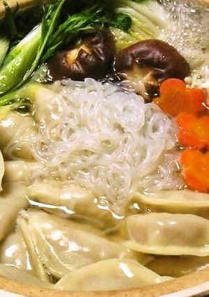 手作り皮で餃子鍋~♪-レシピのメイン写真
