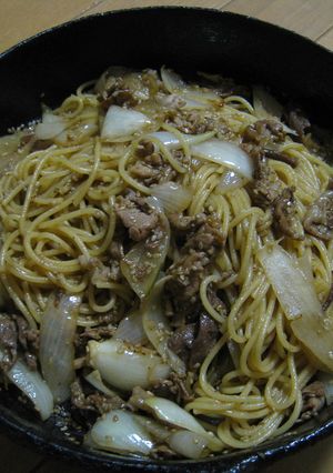 豚こま肉と玉ねぎの極旨マヨソースパスタ-レシピのメイン写真