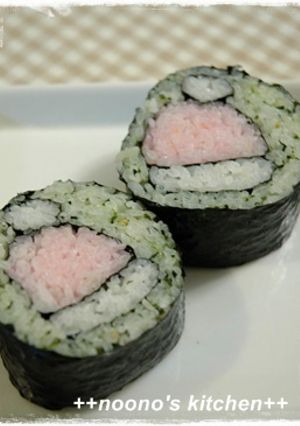 クリスマス海苔巻き~サンタの忘れもの~-レシピのメイン写真