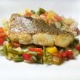 鯛と角切り野菜のワイン蒸し