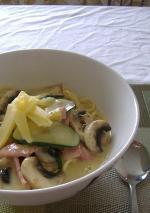 どんぶりでガッツリ週末パスタ-レシピのメイン写真