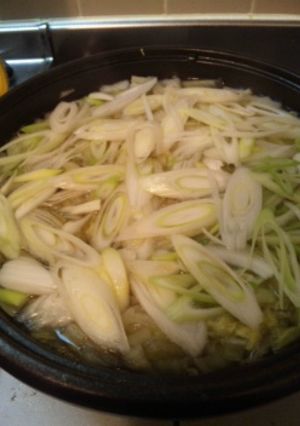 白菜と肉団子のシンプル節約鍋-レシピのメイン写真