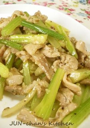 セロリと豚肉の塩こしょう炒め-レシピのメイン写真