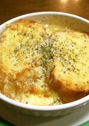 家庭で簡単！オニオングラタンスープ-レシピのメイン写真