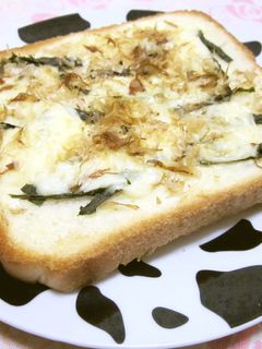 和風♡大葉おかかチーズトースト-レシピのメイン写真
