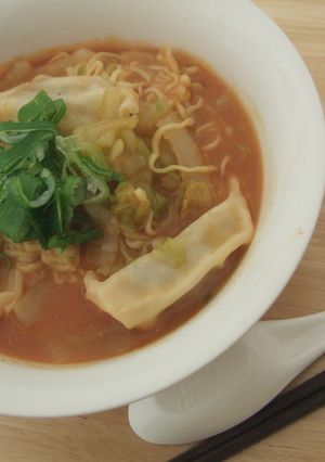 ピリッと餃子ラーメン-レシピのメイン写真