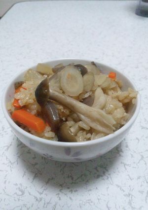 炊き込みご飯♪※食べ過ぎに気をつけてっ!-レシピのメイン写真