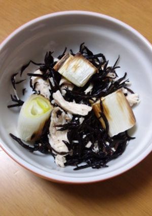 栄養◎　焼きねぎ・ひじき・ササミのサラダ-レシピのメイン写真