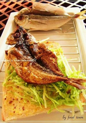 静岡発☆ あじの干物揚げ 米パンサンド♪-レシピのメイン写真