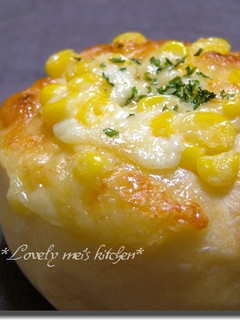 簡単♪『マヨチーズコーンパン』-レシピのメイン写真