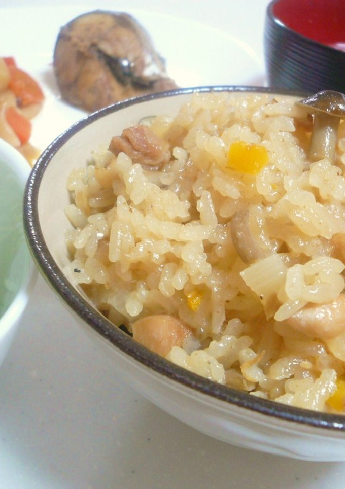 具だくさんの炊き込みご飯♪-レシピのメイン写真