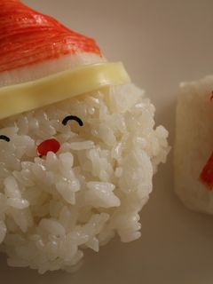 *キャラ弁*サンタさんのおむすび-レシピのメイン写真